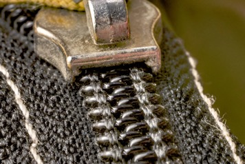 closeup coil stitching P1355063